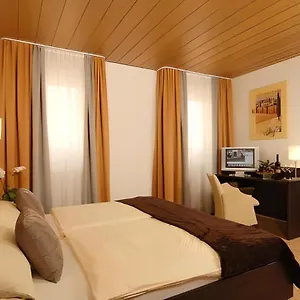 Adler Garni Hotel